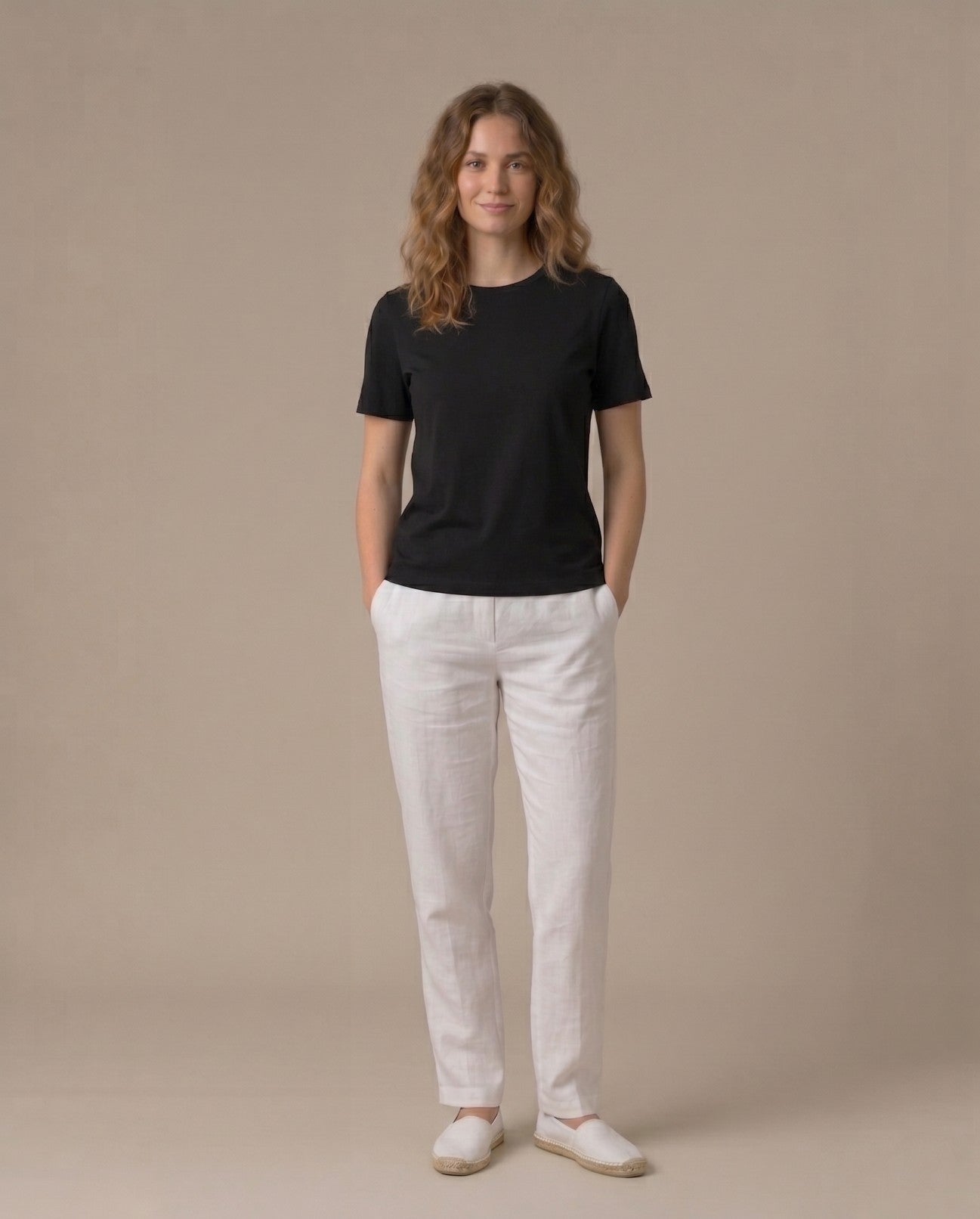 T- SHIRT- REGULAR - BLACK