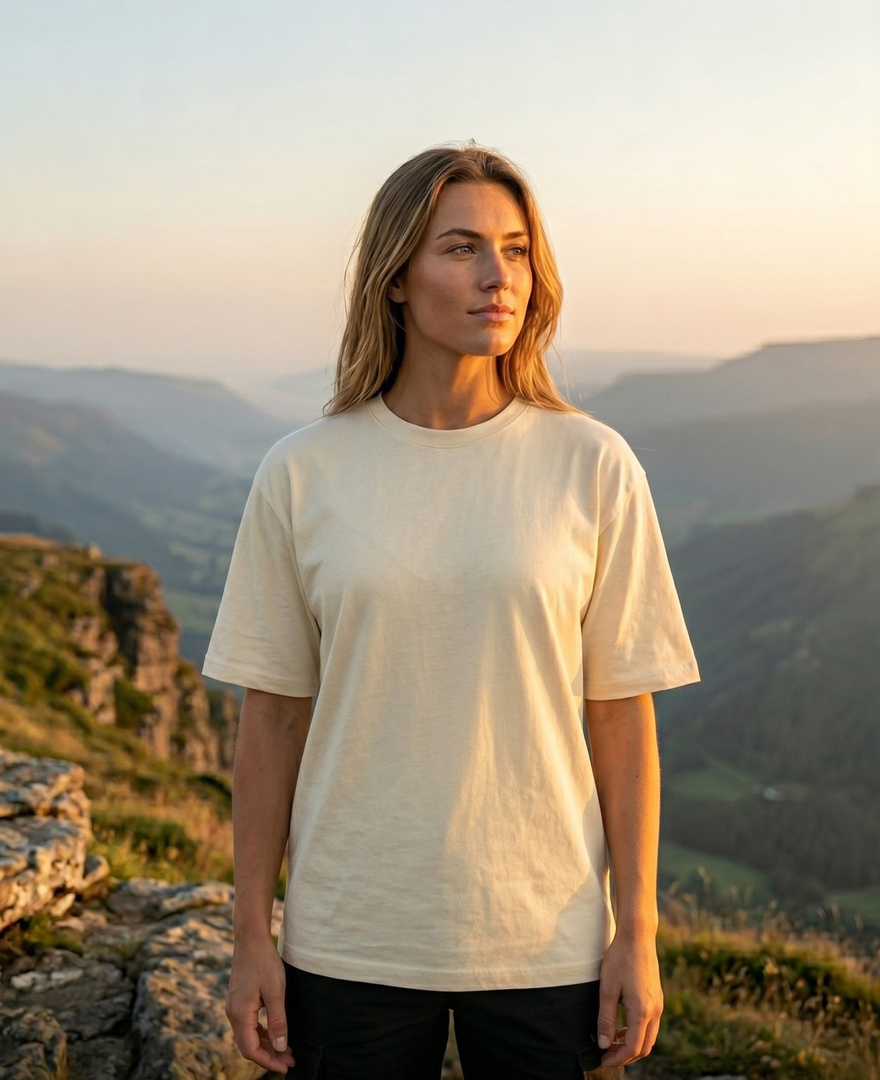 T- SHIRT- OVERSIZED - CREAM